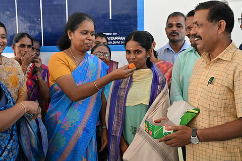 மாணவி ரவணி