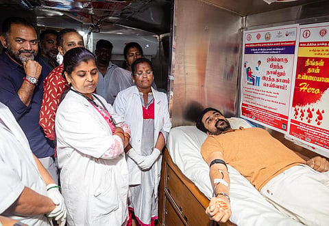 பிறந்த நாளை முன்னிட்டு ரத்த தானம் செய்தார் நடிகர் சூர்யா!