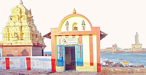 குமரிக் கரை உலவும் தேவி