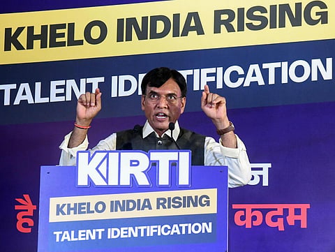 “100 நாட்களுக்குள் ஒரு லட்சம் தடகள வீரர்கள் அடையாளம் காணப்படுவர்” - மத்திய அமைச்சர் தகவல்