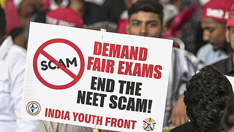 மையம் வாரியாக நீட் தேர்வு முடிவு: 11,000 மாணவர்கள் பூஜ்ஜியம் மதிப்பெண்