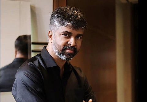 செயற்கைக் குரலில் ஓர் இசை ஆல்பம்! - மதன் கார்க்கியின் ‘முடிவிலி’ முயற்சி