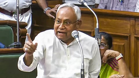 பிஹாரில் வினாத்தாளை கசியவிட்டால் ரூ.10 லட்சம் அபராதம், 5 ஆண்டு சிறை தண்டனை: பேரவையில் மசோதா நிறைவேற்றம்