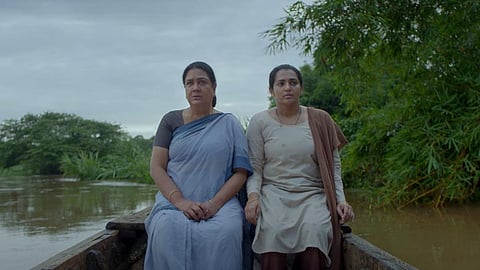 ஓடிடியில் வெளியானது ஊர்வசி - பார்வதியின் ‘உள்ளொழுக்கு’