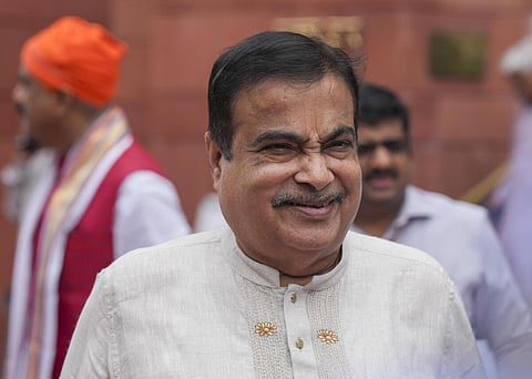 “ஆயுள், மருத்துவ காப்பீட்டு பிரீமியங்களுக்கு ஜிஎஸ்டியை நீக்கவும்” - நிதியமைச்சருக்கு கட்கரி கடிதம்