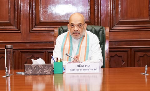 நாட்டு மக்கள் அனைவரும் தேசியக் கொடியை வீடுகளில் ஏற்றுமாறு அமித் ஷா வேண்டுகோள்