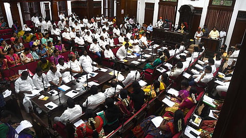 அரசுக்கு அவப்பெயர் ஏற்படுத்திய 4 சென்னை மாநகராட்சி கவுன்சிலர்களுக்கு நோட்டீஸ்