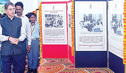 தேச பிரிவினை நினைவு தினத்தையொட்டி ஆளுநர் மாளிகையில் சிறப்பு புகைப்பட காட்சி: பள்ளி, கல்லூரி மாணவர்கள் பார்வையிட்டனர்