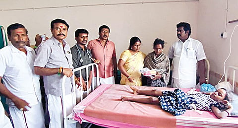 கள்ளக்குறிச்சி, கடலூர் மாவட்ட எல்லையோர கிராமங்களில் 15 சிறுவர்கள் உட்பட 20 பேரை வெறிநாய் கடித்தது