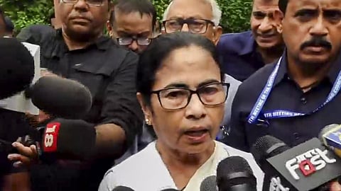 ‘பாலியல் வன்கொடுமைகளுக்கு எதிராக கடும் சட்டம் இயற்றுக!’ - பிரதமர் மோடிக்கு மம்தா பானர்ஜி கடிதம்