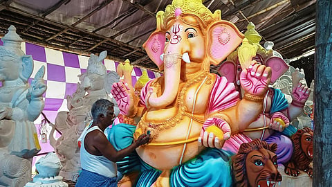 சுற்றுச்சூழலுக்கு ஏற்ற வகையில் உருவாக்கப்பட்ட விநாயகர் சிலைகள் மட்டுமே கரைக்க அனுமதி: மாசு கட்டுப்பாட்டு வாரியம்