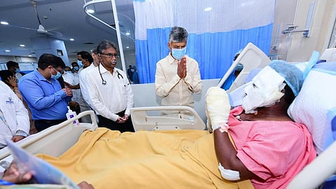 ஆந்திர மருந்து தொழிற்சாலை விபத்தில் உயிரிழந்த 17 பேர் குடும்பத்துக்கு தலா ரூ.1 கோடி நிதி: முதல்வர் சந்திரபாபு நாயுடு அறிவிப்பு