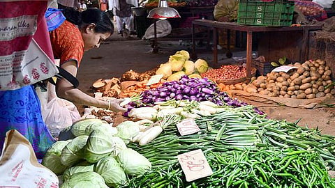 கோயம்பேடு சந்தையில் காய்கறிகள் விலை சரிவு