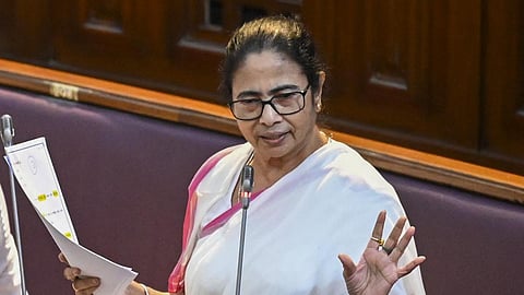 பாலியல் குற்றவாளிகளுக்கு மரண தண்டனை: மேற்கு வங்க சட்டப்பேரவையில் மசோதா ஒருமனதாக நிறைவேற்றம்