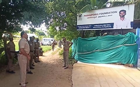 மூடநம்பிக்கை பேச்சு விவகாரம்: மகாவிஷ்ணு ‘பரம்பொருள் அறக்கட்டளை’க்கு அழைத்துவரப்பட்டு விசாரணை