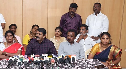 மதுரையில் நாம் தமிழர் கட்சியின் தலைமை ஒருங்கிணைப்பாளர் சீமான் செய்தியாளர்களைச் சந்தித்தார்.