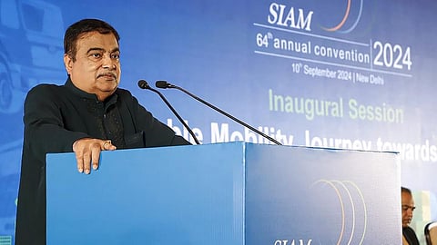 தேர்தலின்போது பிரதமர் வேட்பாளராக அறிவிப்பதாக எதிர்க்கட்சி தலைவரின் பேரத்தை மறுத்துவிட்டேன்: நிதின் கட்கரி தகவல்