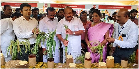 கோவையில் மாநில அளவிலான உழவர் தின மாநாட்டை அமைச்சர் எம்.ஆர்.கே பன்னீர்செல்வம் தொடங்கிவைத்தார் | படம் ஜெ.மனோகரன்.