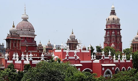 தமிழகத்தில் அனைத்து அரசு கல்லூரிகளிலும் மாணவிகளுக்கு தனி ஓய்வறை: ரூ.8.55 கோடியை 3 வாரத்தில் வழங்க நீதிமன்றம் உத்தரவு