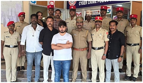 ஆன்லைனில் பணமோசடி செய்த இளைஞரை ஹைதராபாத்தில் கைது செய்த புதுச்சேரி சைபர் க்ரைம் போலீஸ்