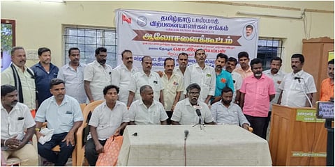 தமிழ்நாடு டாஸ்மாக் விற்பனையாளர்கள் சங்கத்தின் மாநில ஆலோசனைக் கூட்டம் வண்டலூரில் நடைபெற்றது.