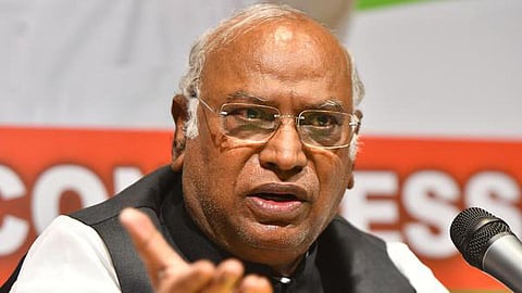 15,000 இந்தியர்களை இஸ்ரேலுக்கு அனுப்புகிறது: பிரதமர் மோடி அரசு மீது கார்கே குற்றச்சாட்டு