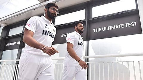 பும்ரா மற்றும் ரோகித் சர்மா