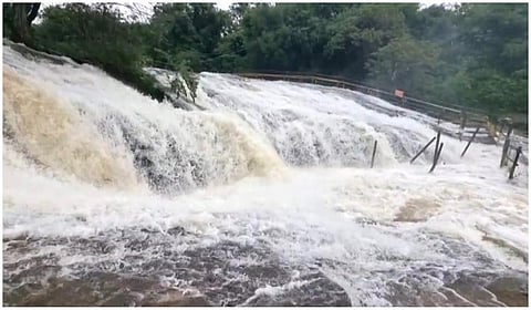 கும்பக்கரை அருவியில் குளிக்க தடை