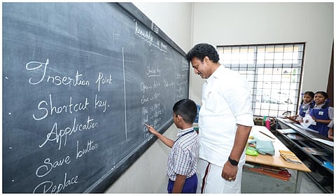 அமைச்சர் அன்பில் மகேஸ்
