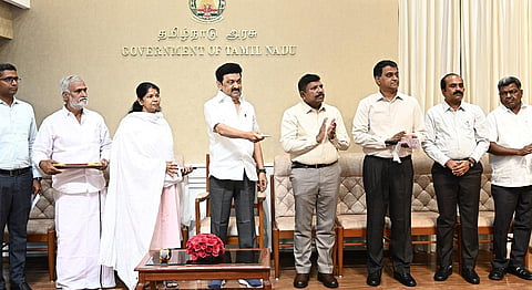 திருச்செந்தூர் முருகன் கோயிலுக்கு ரூ.68 கோடியில் விடுதி, கட்டிடங்கள்: காணொலியில் முதல்வர் ஸ்டாலின் திறந்து வைத்தார்