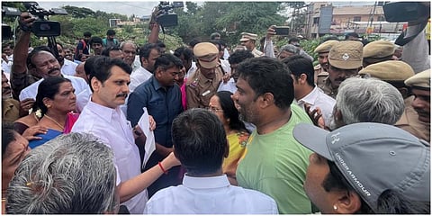 கோவை கதிரவன் கார்டன் பகுதியில் மழையால் பாதிக்கப்பட்ட பகுதிகளில் அமைச்சர் செந்தில்பாலாஜி ஆய்வு செய்தார் | படங்கள் : ஜெ.மனோகரன்.