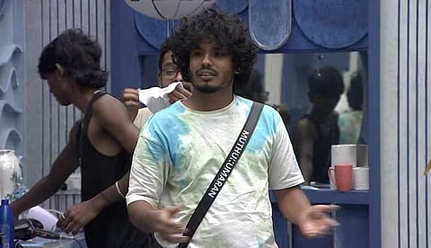 பெண்களிடம் 'ஸ்ட்ரிக்ட்’ ஆபீசரான முத்துக்குமரன்... சூடுபிடிக்கிறதா சீசன்? | Bigg Boss 8 Analysis