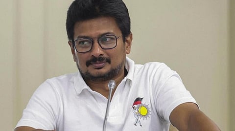 அரசு நிகழ்வுகளில் பங்கேற்கும்போது துணை முதல்வர் உதயநிதி ஸ்டாலின் கலாச்சார உடை அணிய கோரி வழக்கு