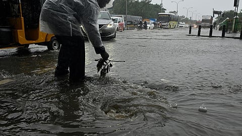 வெள்ளம் வரும் முன் காப்பதே அரசின் கடமை