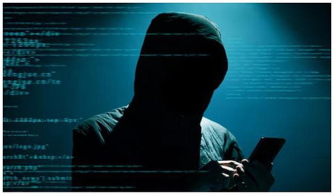 தள்ளுபடி விலையில் பட்டாசு தருவதாக ஆன்லைனில் மோசடி - உஷாராக இருக்க போலீஸ் அறிவுரை
