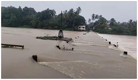 குமரியில் இடைவிடாது கொட்டிய கனமழை - கரையோர மக்களுக்கு வெள்ள அபாய எச்சரிக்கை