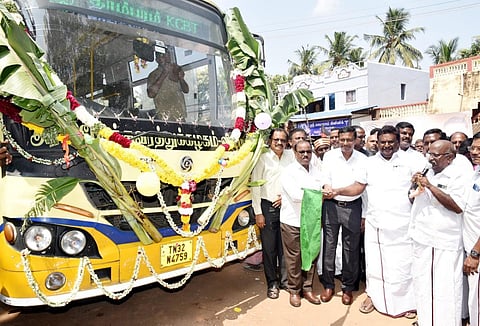“தீபாவளிக்கு இம்முறை அதிகம் பேர் பேருந்துப் பயணத்துக்கு முன்பதிவு” - அமைச்சர் சிவசங்கர்