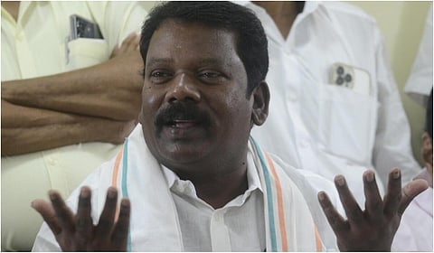 ஆட்சி, அதிகாரத்தில் பங்கு பற்றி பேசி தர்மசங்கடத்துக்கு ஆளாக்க வேண்டாம்: காங்கிரஸாருக்கு செல்வப்பெருந்தகை கோரிக்கை