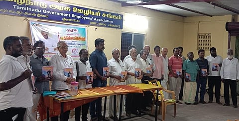 முற்போக்கு கவிஞர் தணிகைச்செல்வன் மறைவையொட்டி தமிழ்நாடு முற்போக்கு எழுத்தாளர் சங்கம் சார்பில் செங்கல்பட்டில் நினைவேந்தல் கூட்டம் நடைபெற்றது.
