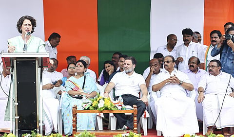 ‘அரசியலமைப்பை பாதுகாப்பதே இந்தியாவின் முதன்மையான போர்’ - வயநாட்டில் ராகுல் காந்தி பேச்சு