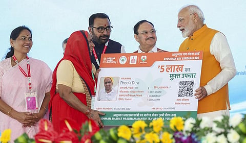 மூத்த குடிமக்களுக்குப் பிரதமரின் பேருதவி