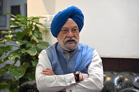ரஷ்யாவிடம் கச்சா எண்ணெய் வாங்கும் இந்தியாவின் முடிவால் சர்வதேச விலை ஏற்றம் தடுப்பு: மத்திய பெட்ரோலிய அமைச்சர் கருத்து