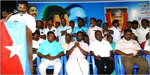 திண்டிவனத்தில் நடத்த கட்சி நிர்வாகியின் இல்ல நிகழ்வில் விசிக தலைவர் திருமாவளவன் உரையாற்றினார்.