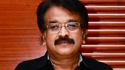 தயாரிப்பாளர் சங்கத் தலைவர் பதவி விலக கேயார் கோரிக்கை