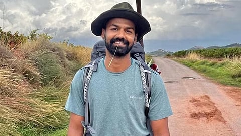 ஸ்பெயின் நாட்டு பண்ணையில் பணிபுரியும் மோகன்லால் மகன் பிரணவ்!