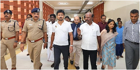 அரசு மருத்துவர் பாலாஜி மீது நடத்தப்பட்ட தாக்குதல் சம்பவம் குறித்து சென்னை கிண்டியில் உள்ள கலைஞர் நூற்றாண்டு மருத்துவமனையில் துணை முதல்வர் உதயநிதி ஸ்டாலின் ஆய்வு மேற்கொண்டார்.