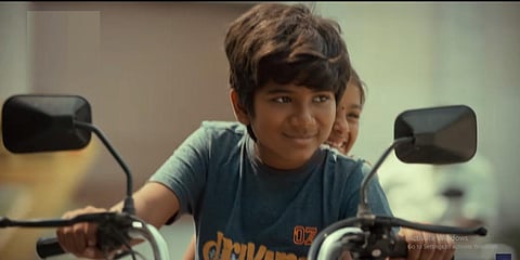 கிஷோரின் ‘பாராசூட்’ வெப் சீரிஸ் டீசர் எப்படி? - குழந்தைகளை மையப்படுத்திய கதை