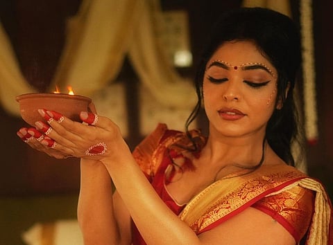 மண் மீது வந்த சொர்க்கம்! - ரீமா கல்லிங்கல் க்ளிக்ஸ்!