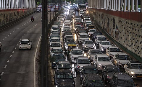 அக்டோபரில் பண்டிகைகளால் வாகன விற்பனை 12% உயர்வு