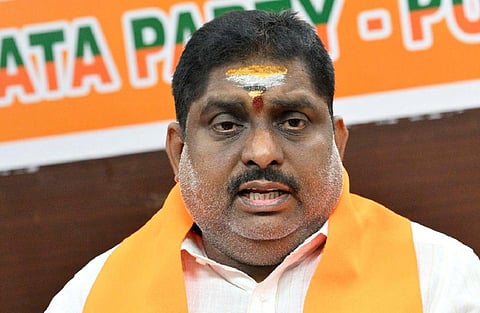 புதுச்சேரியில் மின்துறை தனியார் மயம் ஏன்? - அமைச்சர் விளக்கம்